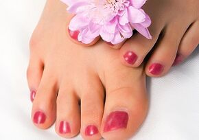 healthy toenails after fungal infection treatment